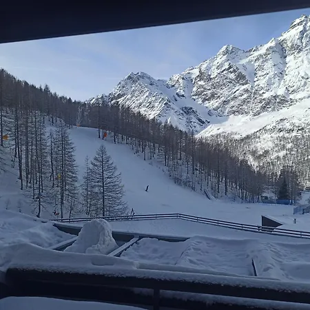 Orange Fox Cervinia Vda Vacanze In Vetta Cir 0185 布勒伊-切尔维尼亚